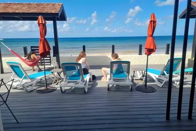 Image de Idle a While Beach House