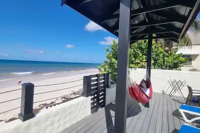 Image de Chill a Bit Beach Apartment, Beachside Bliss! Apartment and Deck On the Beach!