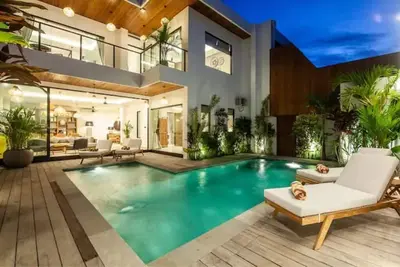 Image de New Villa Alissa Pool 3 bedrooms Seminyak Oberoi