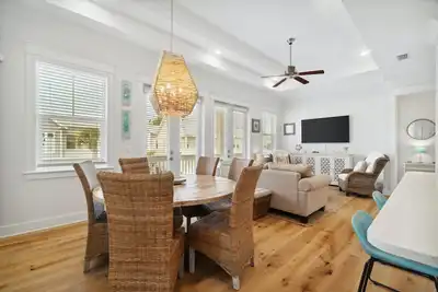 Prominence Palm Haven - 4 Bikes, Golf Cart, 2 Pools, Big Chill, Beach, Free Golf