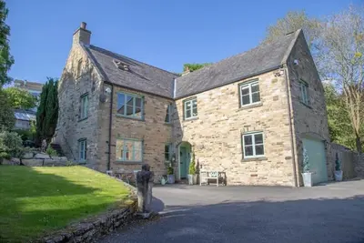 Image de Orchard House, Richmond with hot tub, games room & parking