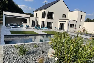 Image de Villa Avec Piscine Et Spa Proche Circuit 24h Le Mans