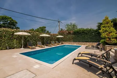 Image de Maison de vacances Malinska pour 1 - 12 personnes - Maison de vacances