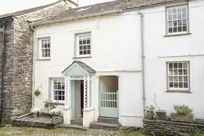 Jessamine Cottage, family friendly, with a garden in Hawkshead