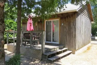 Image de Open Concept 2 Bedroom Cottage Close To The Beach