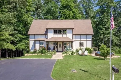Image de Chateau St Michele @ Center Hill Lake - 4 Bedroom, pool, pool table & deck