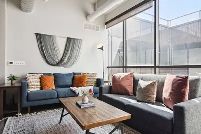 Image de 2br, Central Location, Gym, Game Room, Rooftop