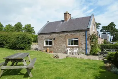 Image de Wild Rose in rural location with lovely views on a working farm with walks