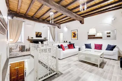 Campo de Fiori - Elegant 2-bedroom with private entrance