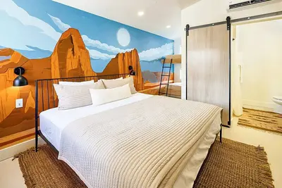 Image de Downtown - Newly Remodeled Stylish Studio #10