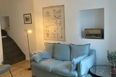 Image de beau triplex au coeur d'une cité de caractère