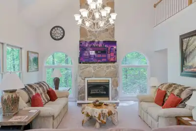 Image de Welcome to “Shady Hill” – The Perfect Comfy Choice for Family and Friends