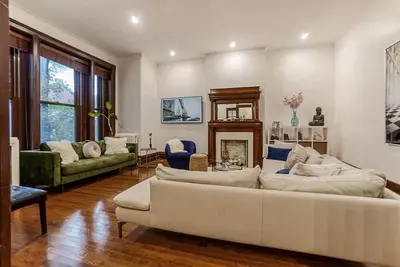 Image de Spacious Victorian House 5 min to Downtown