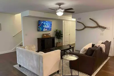 Image de Cheerful Three-Bedroom Residential Home