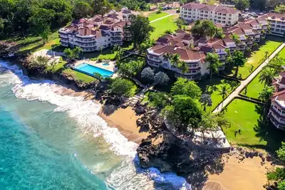 Image de Hispaniola Beach 3a1 Condo 2 Bd Oceanfront