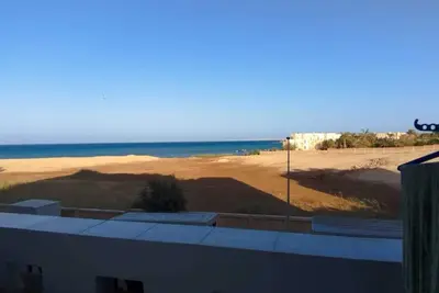 Image de Wohnung hat 3 Zimmer - 2 Badezimmer - 4 Betten \nAdresse/ Alfayrouz