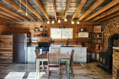 Image de Cozy cabin close to Cave Run, bordering the Daniel Boone National Forest