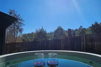 Image de The Salty Fox-modern vintage cabin with fireplace