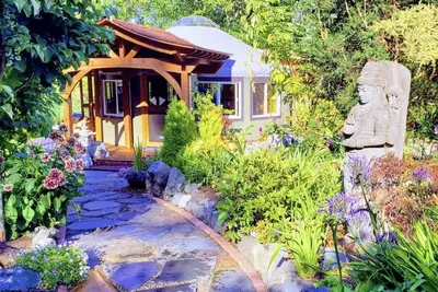 Image de Luxury Retreat Yurt at Brigadoon