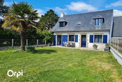 Image de Grande maison pour dix personnes avec jardin