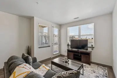 Image de Adorable 1br Near UCHealth