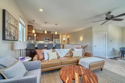 Image de Beautiful New Townhome in Downtown Salida