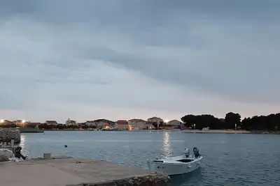 Image de Charming 2-Bed Apartment in Betina