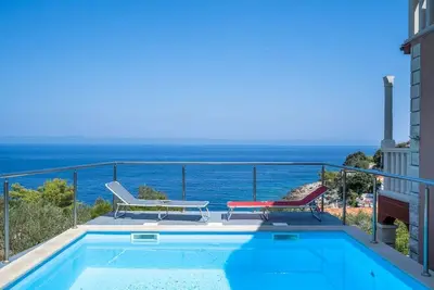 Image de Maison pour la famille près de la mer et avec la piscine Prigradica, Korcula (K-21022)