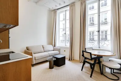 Image de A Luxurious 1-Br in Louvre