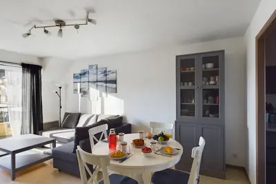 Image de -Litto- Concarneau Avec Terrasse Proche Commerces