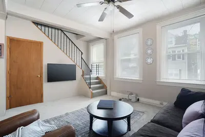 Image de Great Apartment w/ Views. Close to Hospitals and Attractions!