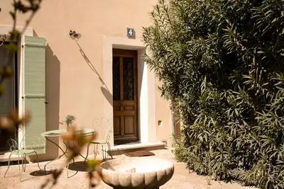 Image de Stilvolle Wohnung im Historischen Stadtkern von L'isle-sur-la-sorgue