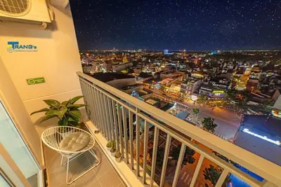 Image de The apartment 3 bedrooms and 2 balconies with fully furniture located in central