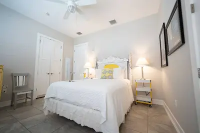 Image de Key West Style Apartment - with pool/hot-tub