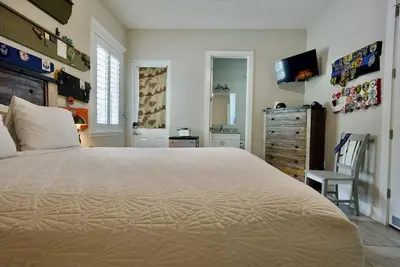 Image de Key West Style Apartment - with pool/hot-tub