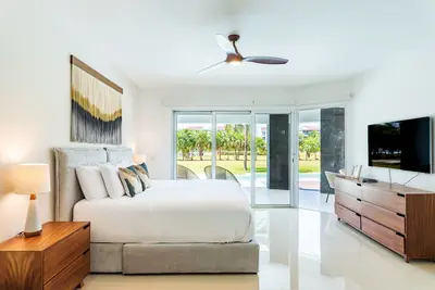 Image de 402n  Casa Lucerna  (2-Bedroom Apartment) with Pool - Handicap accessible by RedAwning