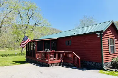 Image de Cozy Cabin in River Vista Mountain Village Rv/Cabin Park + Amenities