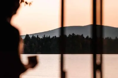 Image de Off the Grid Garland Get Away!