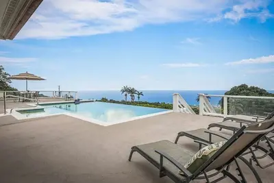 Image de 2 Oceanview Luxury Suites+ pool and Jacuzzi