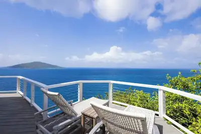 Image de Unrivaled Oceanfront Views In Our Private Caribbean Resort