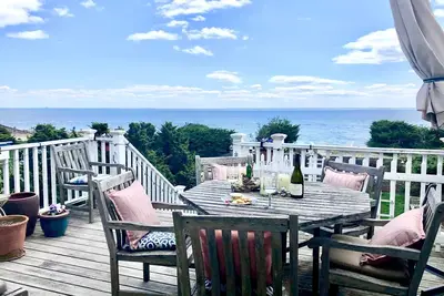 Image de Amazing Direct Beachfront Home close to golf, tennis, restaurants and shopping