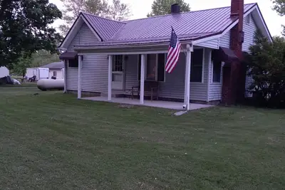 Image de Cozy cottage across the street from Pymatuning lake