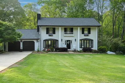 Southern home and fishing lake