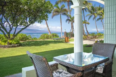 Image de Breathe Deep, Relax Completely – Beachfront Bliss in the Heart of Lahaina