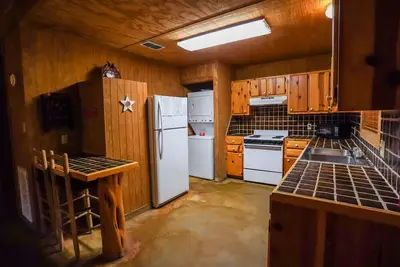 Image de River Front cabin with access to shared pool!