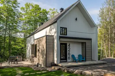 Image de Chalet Haut-Bois | Rando, Ski & Spa