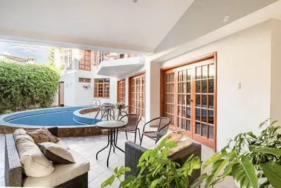 Image de Hot Springs pool in historic Baños del Inca, 10 min. from Cajamarca, sleeps 10