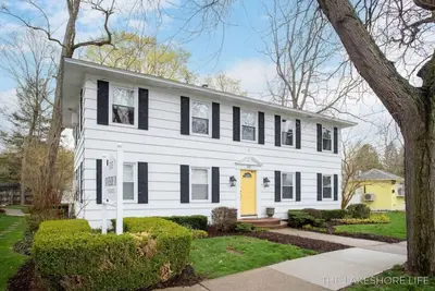 Water Street Condo Downtown Saugatuck!