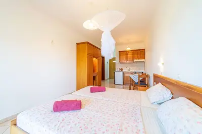 Image de Appartement 'Giannis 6' avec jardin partagé, Wi-Fi et climatisation