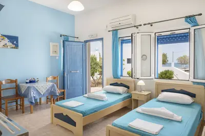 Image de Studio 'Studios Ninemia Serifos 1' avec vue sur la mer, Wi-Fi et climatisation